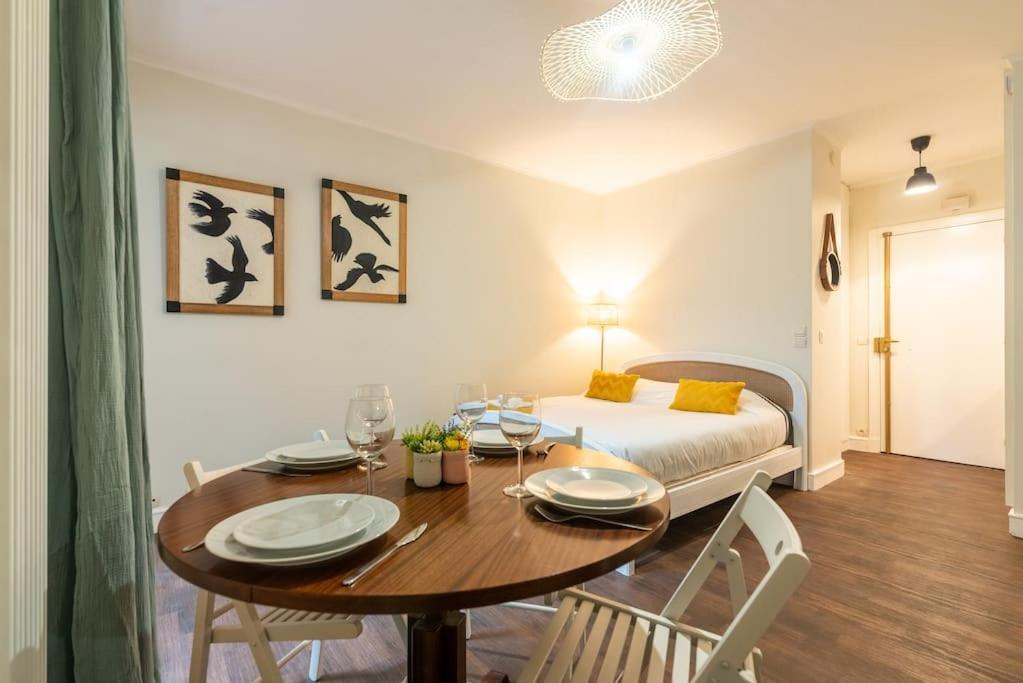 Appartement Proche Champs Elysees Paris Luaran gambar